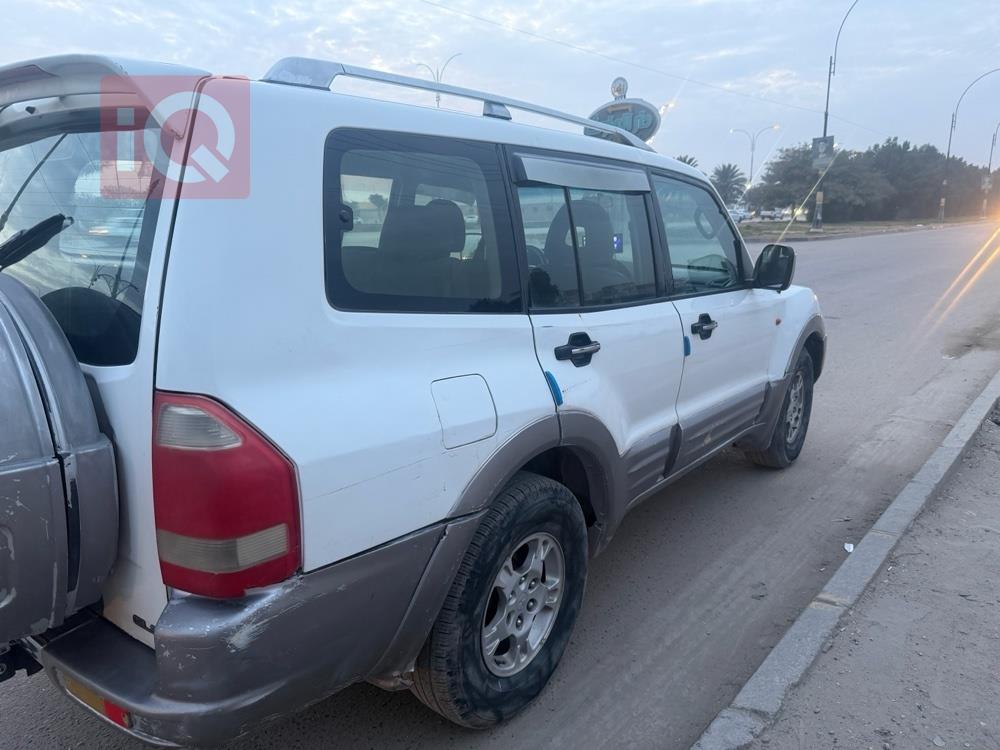 ميتسوبيشي باجيرو